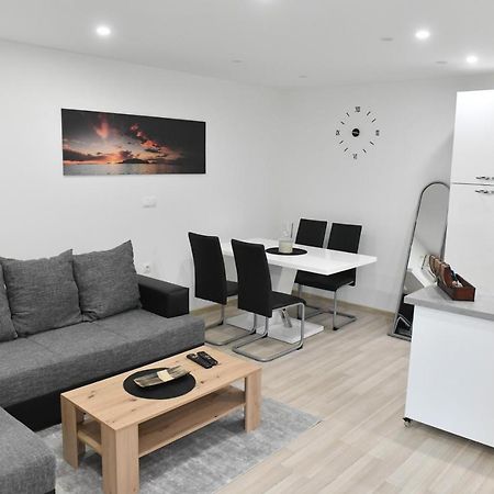 Apartman Lucia Dakovo Exterior photo