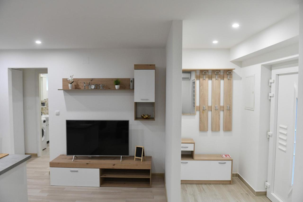 Apartman Lucia Dakovo Exterior photo